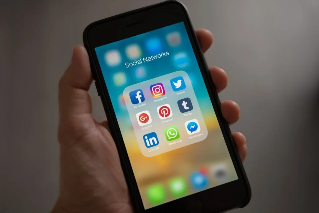 Quais as vantagens do WhatsApp modificado? 2 whatsapp modificado o que e