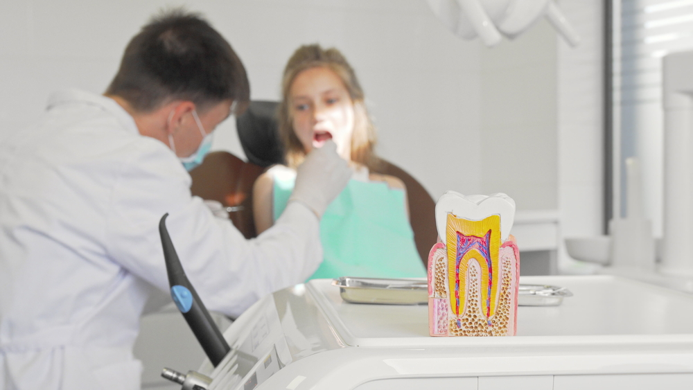 Facetas de porcelana: o caminho para um sorriso de celebridade com a reabilitação oral 1 reabilitação oral